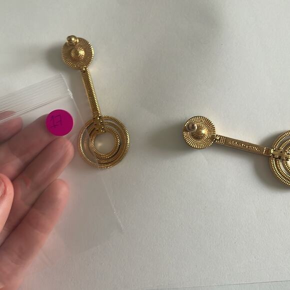 Akkad gold drop earrings with blue and green gems - Picture 5 of 5